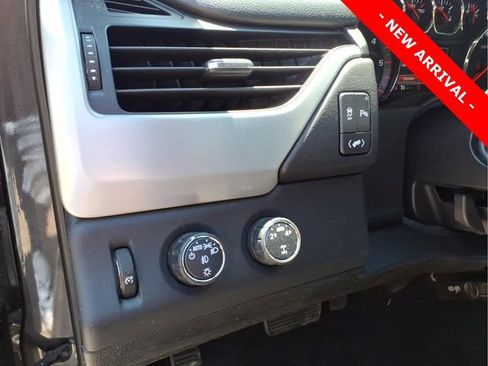 Used 2016 GMC Yukon SLE w/ Convenience Package AWD/4WD image 14