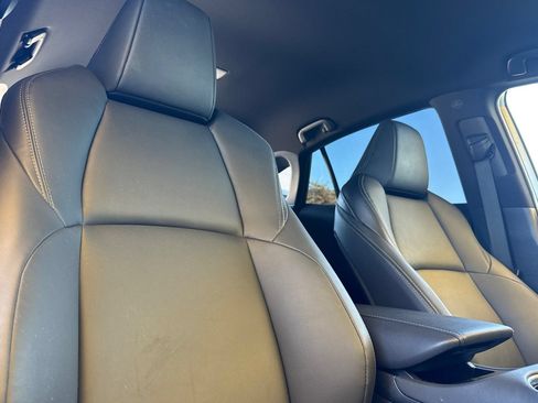 Certified 2023 Toyota Venza XLE AWD/4WD image 21