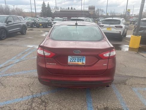 Used 2014 Ford Fusion SE image 6