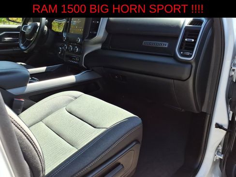 Used 2022 RAM 1500 Big Horn AWD/4WD image 9