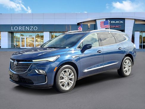 Used 2023 Buick Enclave Premium w/ Experience Buick Package FWD image 1