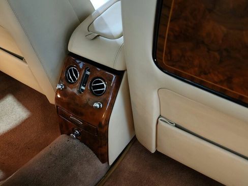 Used 1999 Rolls-Royce Silver Seraph RWD image 34