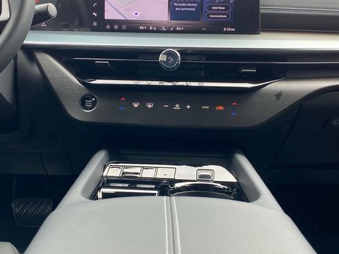 New 2025 Nissan Murano SL image 25