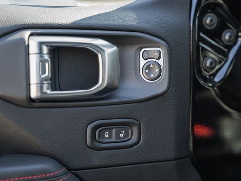 New 2025 Jeep Wrangler Rubicon w/ Convenience Group image 36