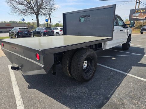Used 2023 Ford F350 XL image 6