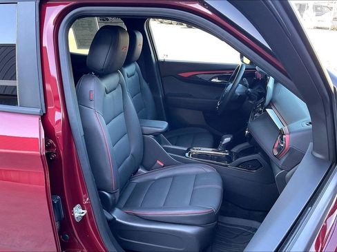 Used 2025 Chevrolet TrailBlazer RS w/ Convenience Package FWD image 7