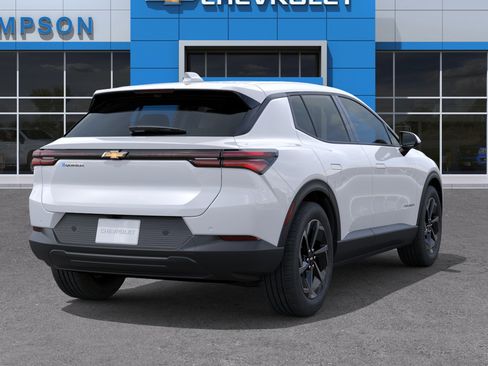 New 2026 Chevrolet Equinox EV LT FWD image 4