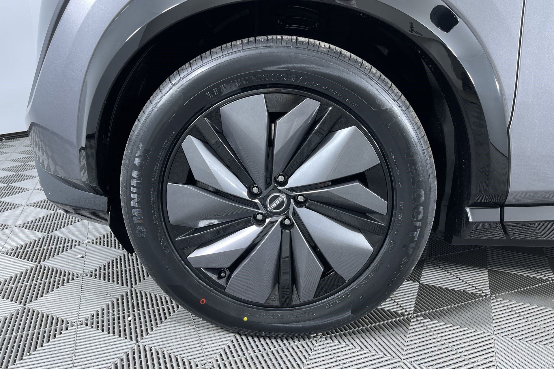Certified 2024 Nissan Ariya AWD image 25