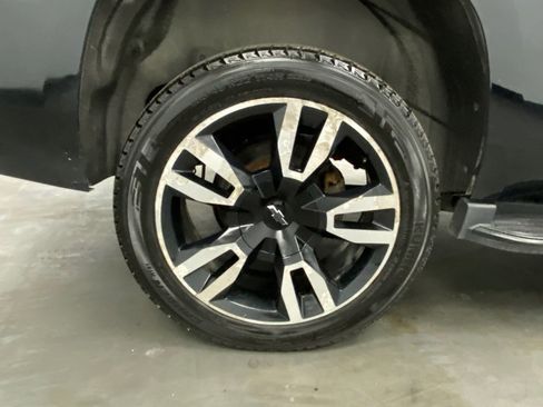 Used 2019 Chevrolet Tahoe Premier image 17