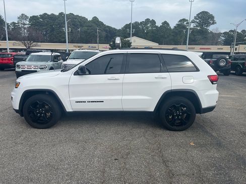 Used 2018 Jeep Grand Cherokee Laredo image 8