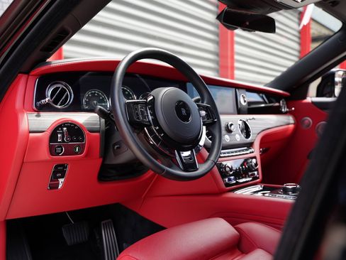 Used 2022 Rolls-Royce Ghost w/ Ghost Package AWD/4WD image 20