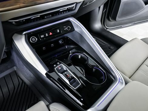 Used 2025 Audi Q5 Prestige image 18