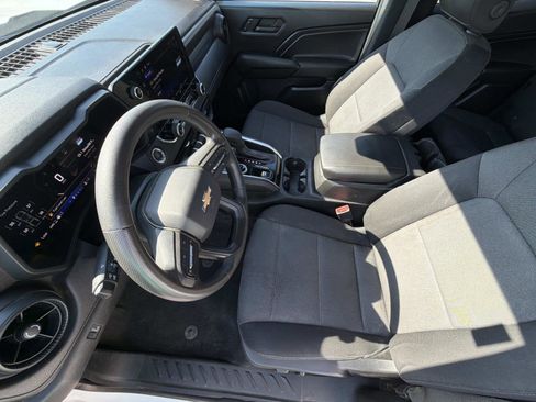 Used 2024 Chevrolet Colorado W/T w/ WT Convenience Package II image 3