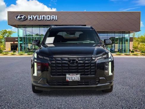 Used 2025 Hyundai Palisade Calligraphy AWD/4WD image 2