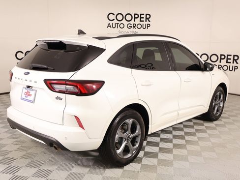 Used 2024 Ford Escape ST-Line w/ Tech Pack #1 FWD image 21