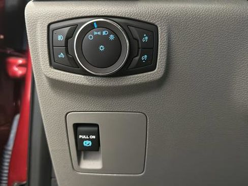 Used 2019 Ford F150 XLT image 31