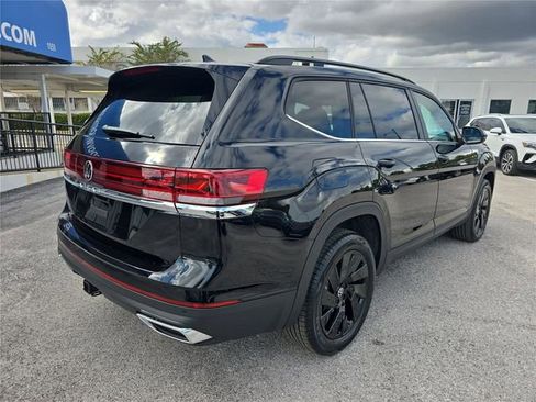 New 2026 Volkswagen Atlas SE image 3