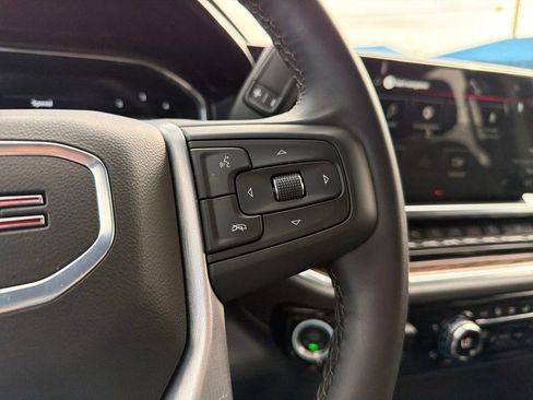 Used 2025 GMC Sierra 1500 Elevation image 22