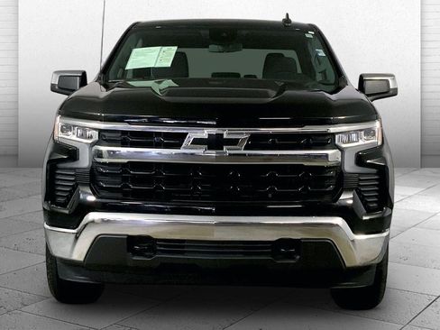 Used 2023 Chevrolet Silverado 1500 LT AWD/4WD image 2