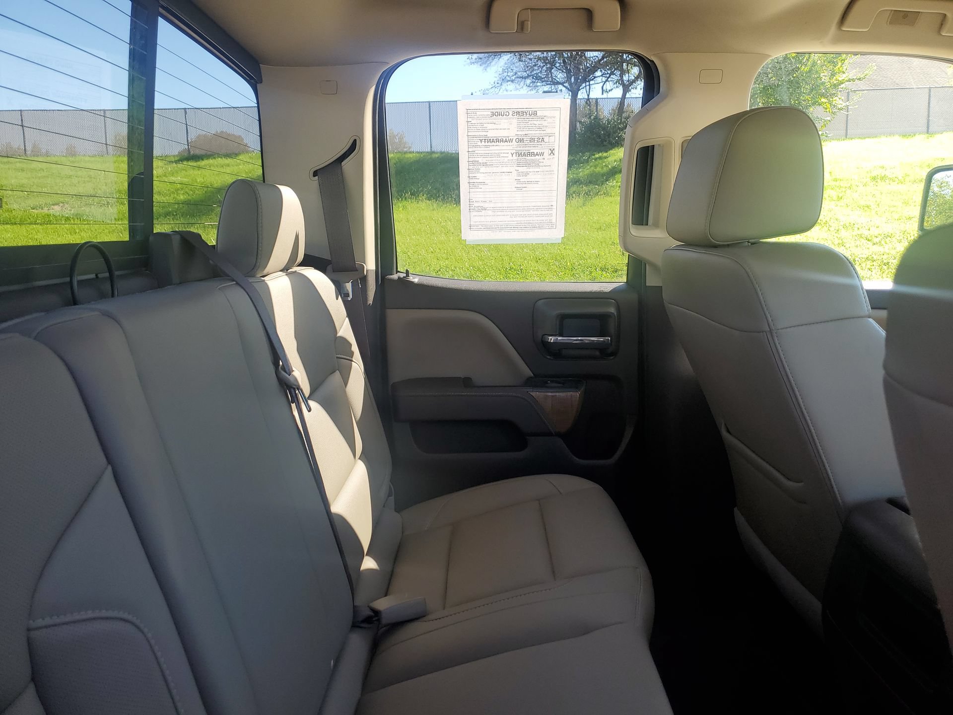 Used 2017 GMC Sierra 1500 SLT w/ Enhanced Driver Alert Package AWD/4WD image 32