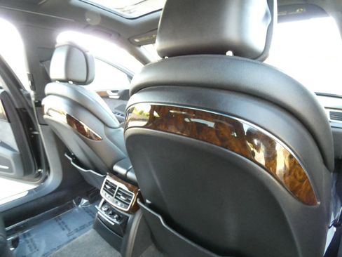 Used 2015 Audi A8 L 4.0T image 45