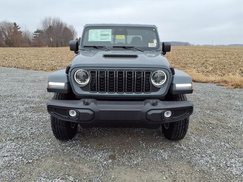 New 2026 Jeep Gladiator Sport image 3