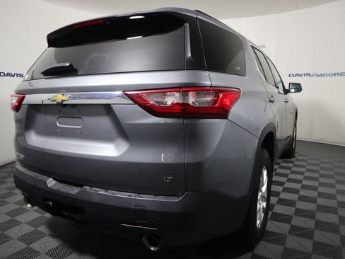 Used 2020 Chevrolet Traverse LT FWD image 5