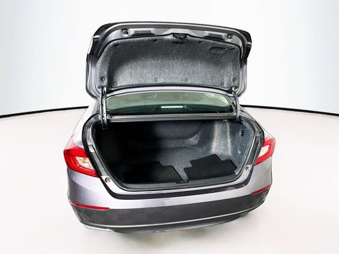 Used 2018 Honda Accord LX image 8