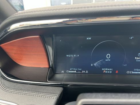 Used 2023 Lincoln Navigator Reserve image 17