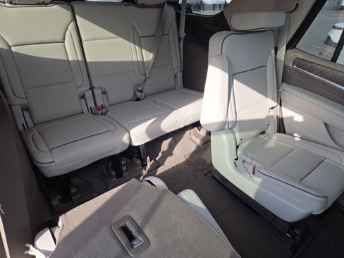 Used 2023 GMC Yukon Denali image 30