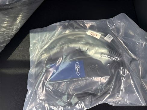 New 2025 Ford Escape Plug-in Hybrid image 33