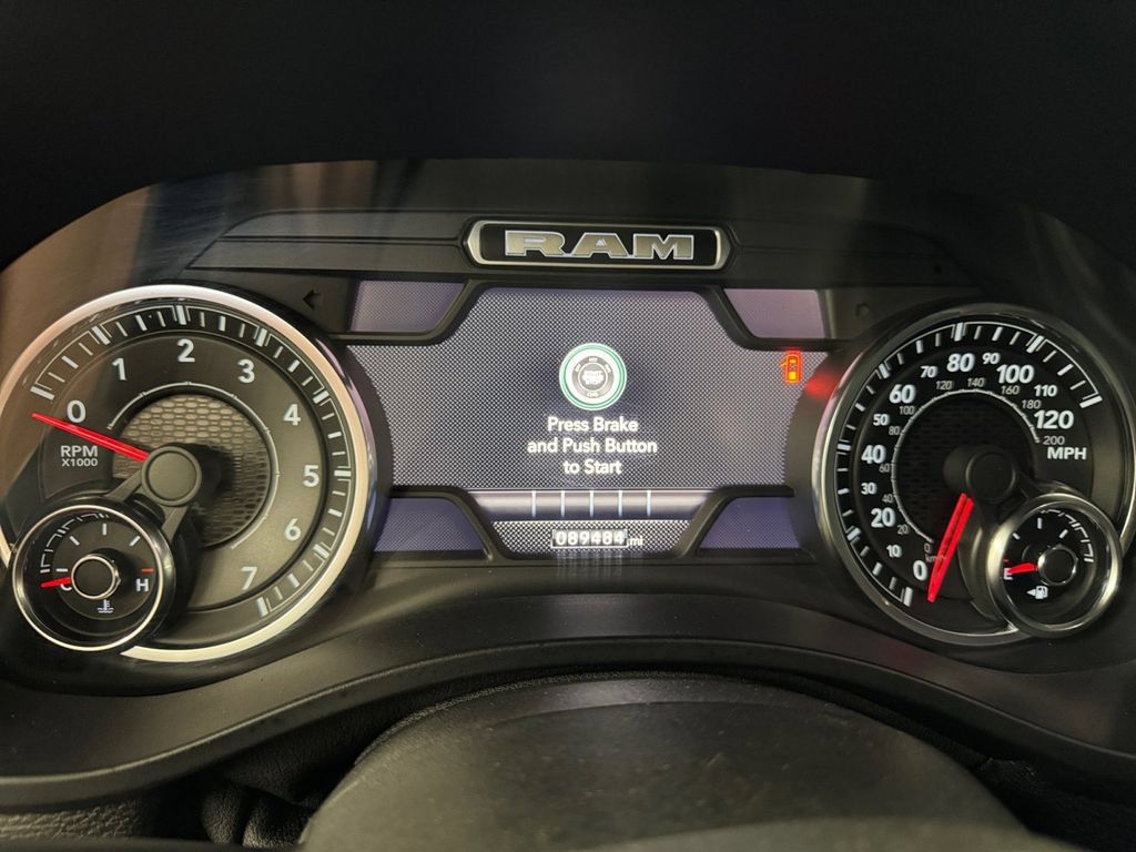 Used 2022 RAM 1500 Laramie w/ Sport Appearance Package AWD/4WD image 14