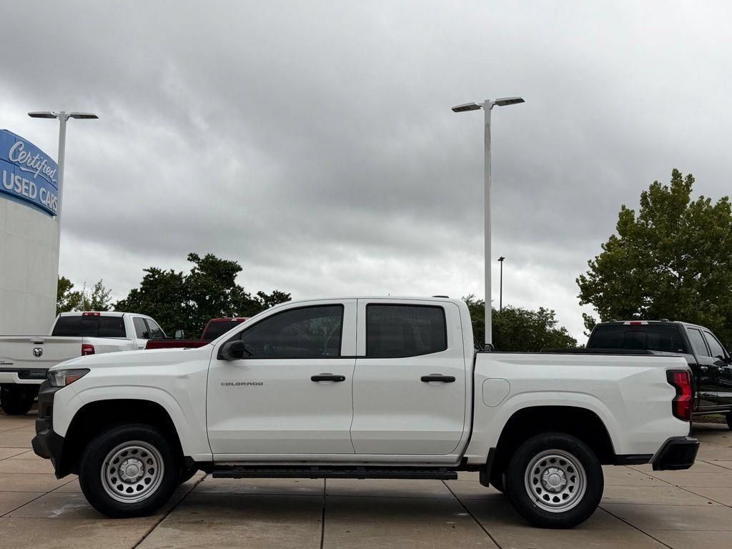 Used 2024 Chevrolet Colorado W/T RWD image 7