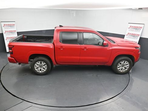 Used 2023 Nissan Frontier SV image 29