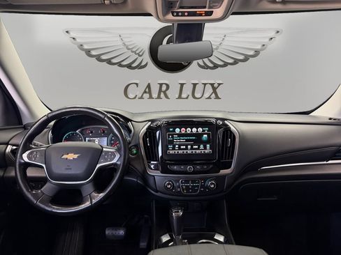 Used 2019 Chevrolet Traverse RS w/ LPO, 'HIT The Road' Package FWD image 11