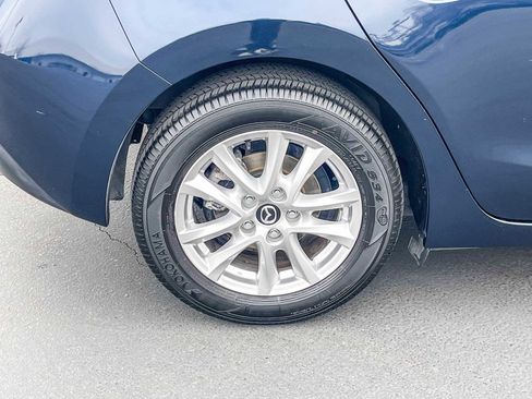 Used 2016 MAZDA MAZDA3 i Touring image 10