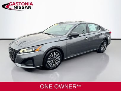 Used 2024 Nissan Altima 2.5 SV