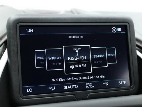 Used 2017 Aston Martin DB11 V12 RWD image 39