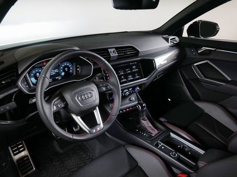 Certified 2025 Audi Q3 2.0T Premium Plus w/ Premium Plus Package AWD/4WD image 3