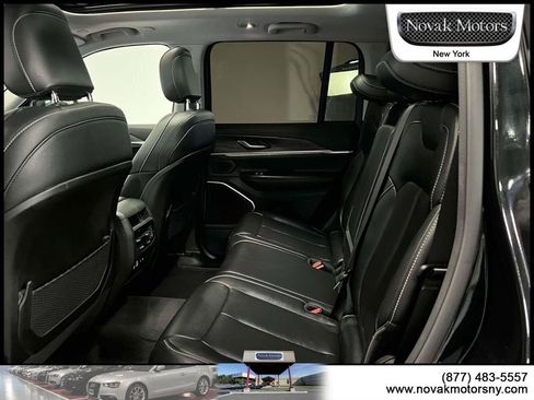 Used 2023 Jeep Grand Cherokee 4WD 4xe image 13