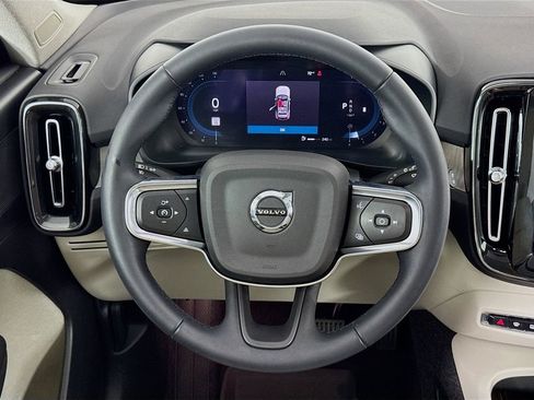 Used 2023 Volvo XC40 B5 Plus w/ Driver Assist Package AWD/4WD image 35