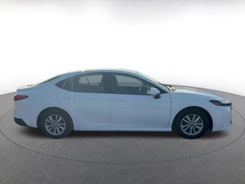 Used 2025 Toyota Camry LE image 16