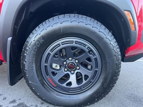New 2025 Nissan Frontier PRO-4X w/ Pro Convenience Package image 21