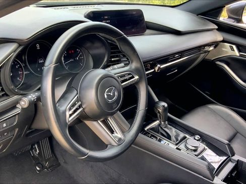 Used 2019 MAZDA MAZDA3 AWD Hatchback w/ Preferred Pkg image 17