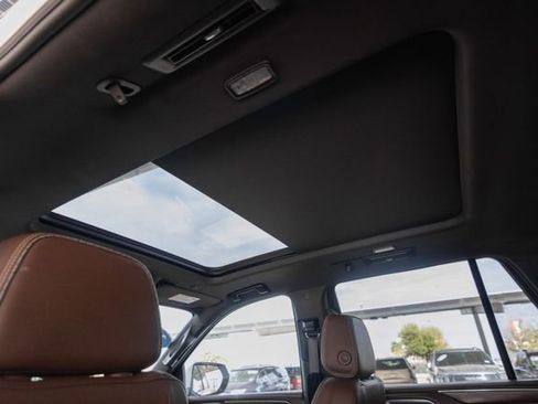 Used 2023 Chevrolet Tahoe High Country image 36