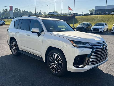 New 2026 Lexus LX 700h Luxury AWD/4WD image 8