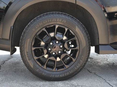 Used 2025 Nissan Armada PRO-4X image 37