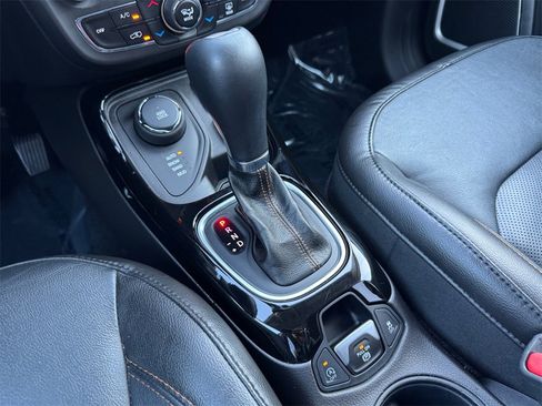 Used 2018 Jeep Compass Limited w/ Navigation Group image 28