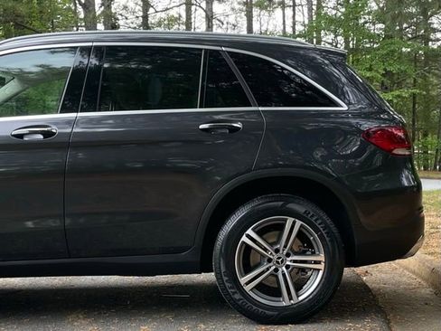 Used 2020 Mercedes-Benz GLC 300 w/ Premium Package image 4