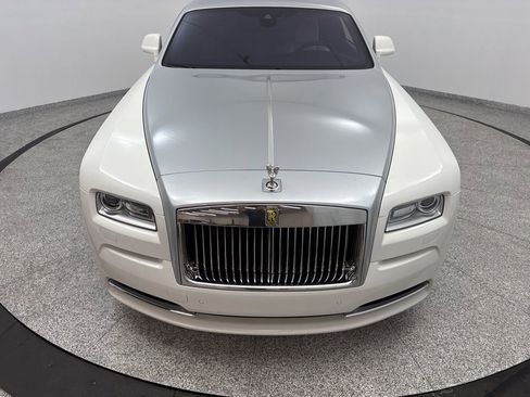Used 2016 Rolls-Royce Wraith RWD image 27